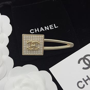 Chanel Hairpin CC220018