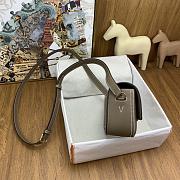 Hermès Della Cavalleria Elan Bag HM2518 Size 21x15x6cm - 5