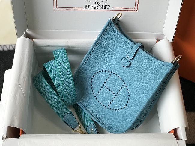 Hermès Evelyne Bag HM1622 Size 18cm - 1