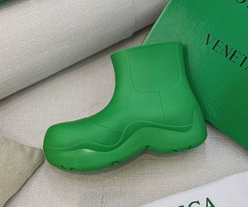 Bottega Veneta Green Puddle Boots 212798F113014