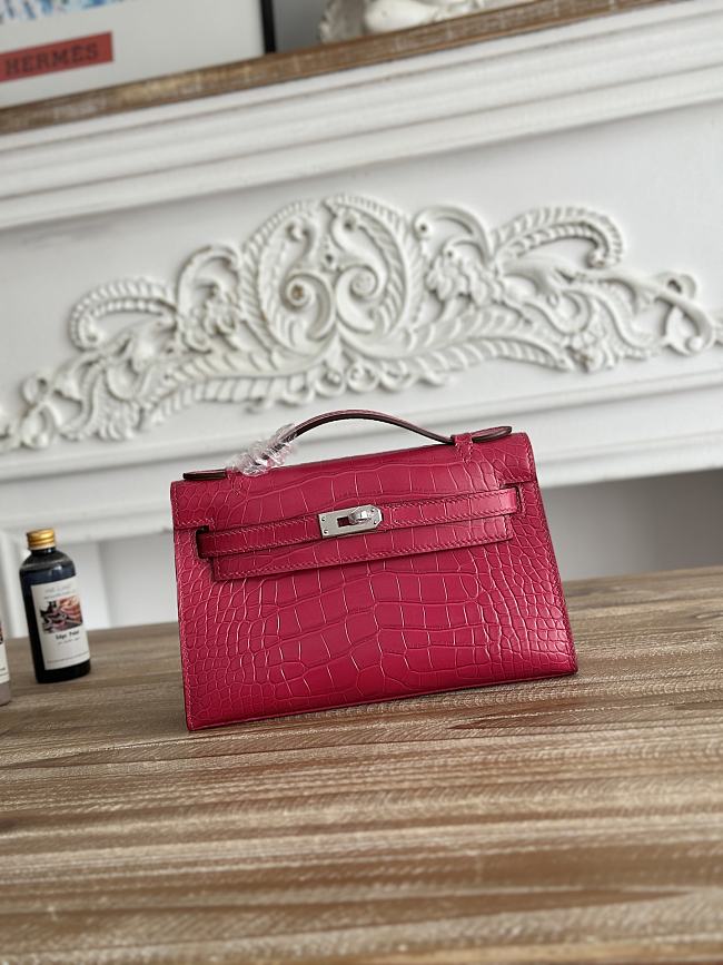 Hermès Kelly Pochette Crocodile HM186 Size 21x12x6cm - 1