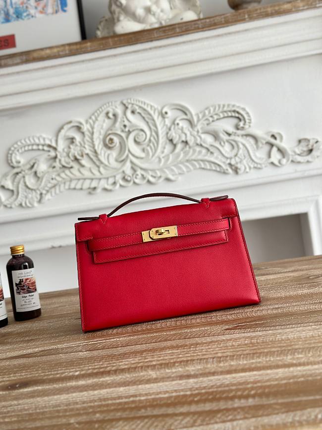 Hermès Kelly Pochette Rouge HM0043 Size 21x12x6cm - 1