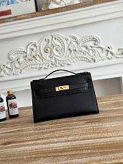 Hermès Kelly Pochette Rouge HM0044 Size 21x12x6cm - 1