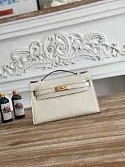 Hermès Kelly Pochette Rouge HM0045 Size 21x12x6cm - 1