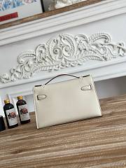 Hermès Kelly Pochette Rouge HM0045 Size 21x12x6cm - 3