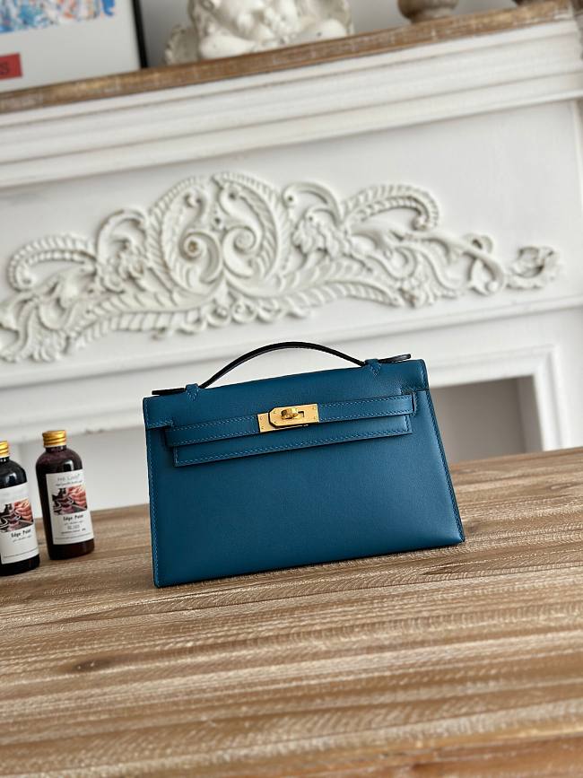 Hermès Kelly Pochette Rouge HM0046 Size 21x12x6cm - 1