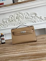 Hermès Kelly Pochette Rouge HM0155 Size 21x12x6cm - 3