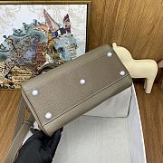 Hermès Nouveau On Boby Bag HM8011 Size 29cm - 6