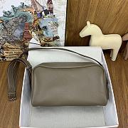 Hermès Nouveau On Boby Bag HM8011 Size 29cm - 4