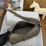 Hermès Nouveau On Boby Bag HM8011 Size 29cm - 2