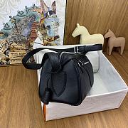 Hermès Nouveau On Boby Bag HM8012 Size 29cm - 5