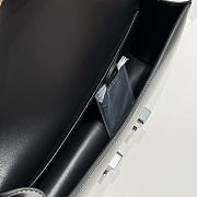 Hermès Underarm Messenger Bag HM2102 Size 24x12x4cm - 4