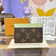 Louis Vuitton Card Holder LVP366 Size 11x1x7cm - 4