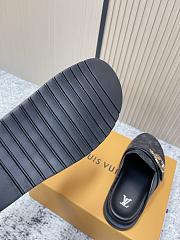 Louis Vuitton Monogram Clogs LV3102 - 2