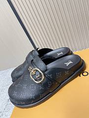 Louis Vuitton Monogram Clogs LV3102 - 3