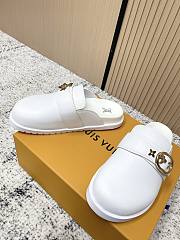 Louis Vuitton Monogram Clogs LV3103 - 3