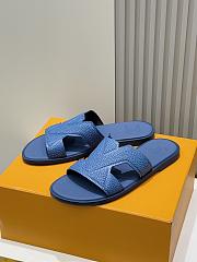 Louis Vuitton Slides Code LV3660 - 1