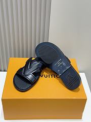 Louis Vuitton Slides Code LV3664 - 3