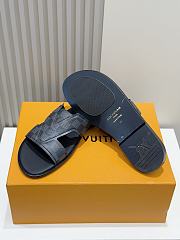 Louis Vuitton Slides Code LV3666 - 4