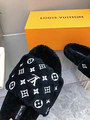 Louis Vuitton Slides LV3001 - 6
