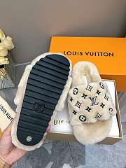 Louis Vuitton Slides LV3005 - 4