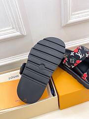 Louis Vuitton Slides LV3010 - 5