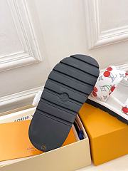 Louis Vuitton Slides LV3011 - 5