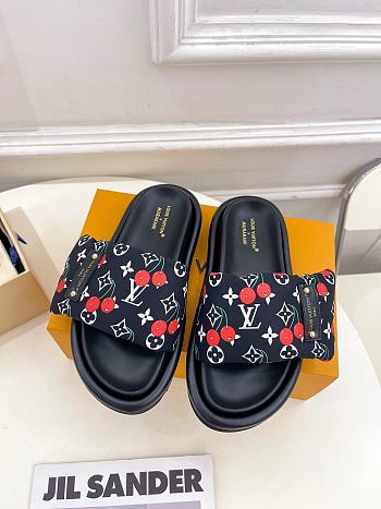 Louis Vuitton Slides LV3023
