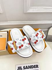 Louis Vuitton Slides LV3024 - 4
