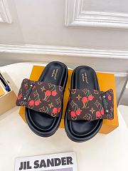 Louis Vuitton Slides LV3025 - 6