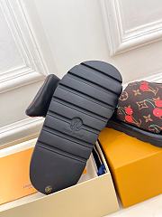 Louis Vuitton Slides LV3025 - 4