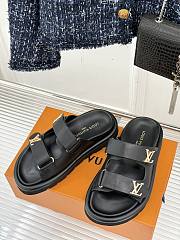 Louis Vuitton Slides LV6106 - 3