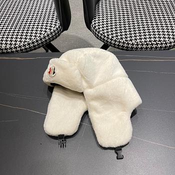 Moncler Beanie Code CAP566