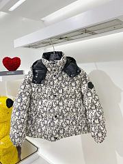 Moncler Down Jacket Code AC440 - 1
