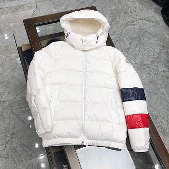 Moncler Down Jacket Code AC1080      