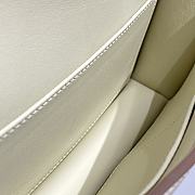 Hermès Underarm Messenger Bag HM2307 Size 26x16x6cm - 6