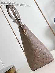 Louis Vuitton M25860 Tote Bag 30×17×56cm - 3