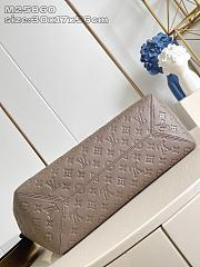 Louis Vuitton M25860 Tote Bag 30×17×56cm - 5