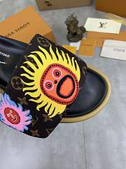 Louis Vuitton x YK Pool Pillow Flat Comfort Mule 1ABD8T - 4