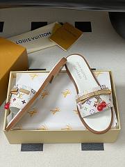 Louis Vuitton Women's Slides LV3114 - 3