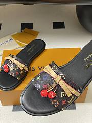 Louis Vuitton Women's Slides LV3115 - 6