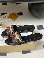 Louis Vuitton Women's Slides LV3115 - 5