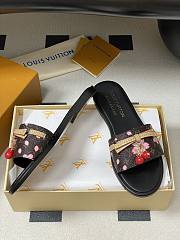 Louis Vuitton Women's Slides LV3117 - 5