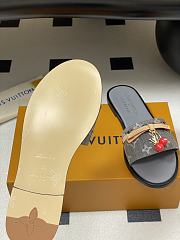 Louis Vuitton Women's Slides LV4110 - 5