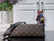LV Ski Carry All BB Monogram Brown Size 26x17x10cm - 4