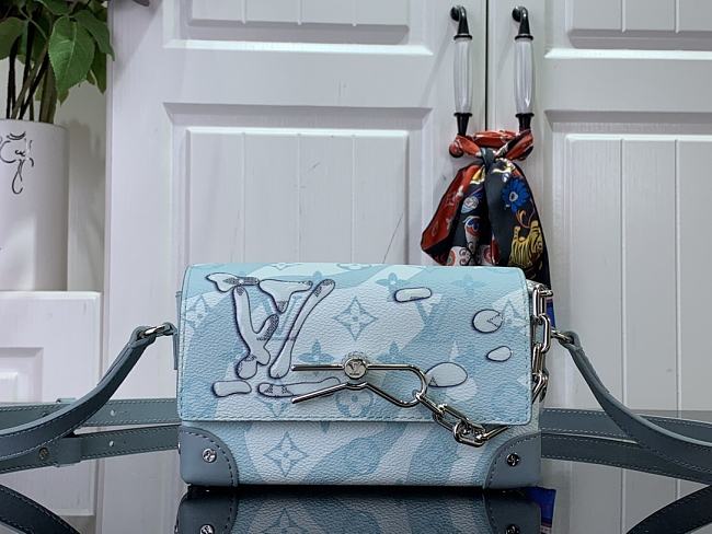 Louis Vuitton Bag M22637 Size 18x11x6cm - 1