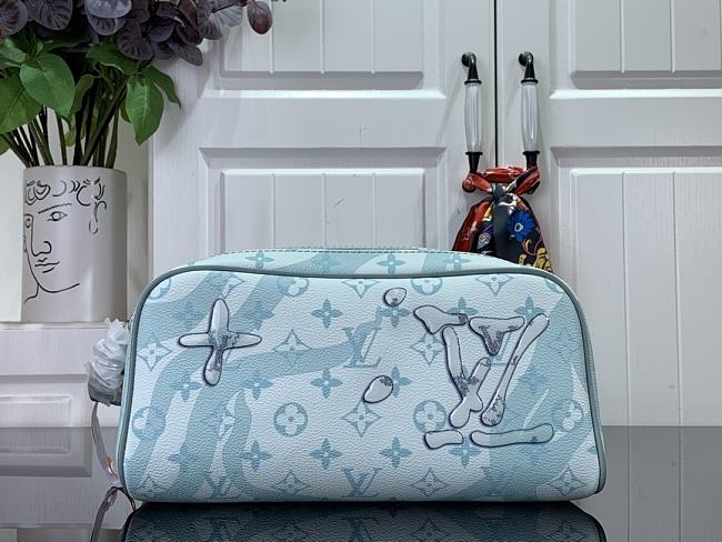 Louis Vuitton Toiletry Bag M8237A Size 28x15x16cm - 1