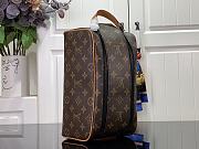 LV Toilet Bag M46696 Size 28x15x16.5cm - 5
