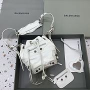 Balenciaga Bucket Bag B2510 Size 20x15x17cm - 1