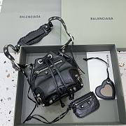 Balenciaga Bucket Bag B2511 Size 20x15x17cm - 1